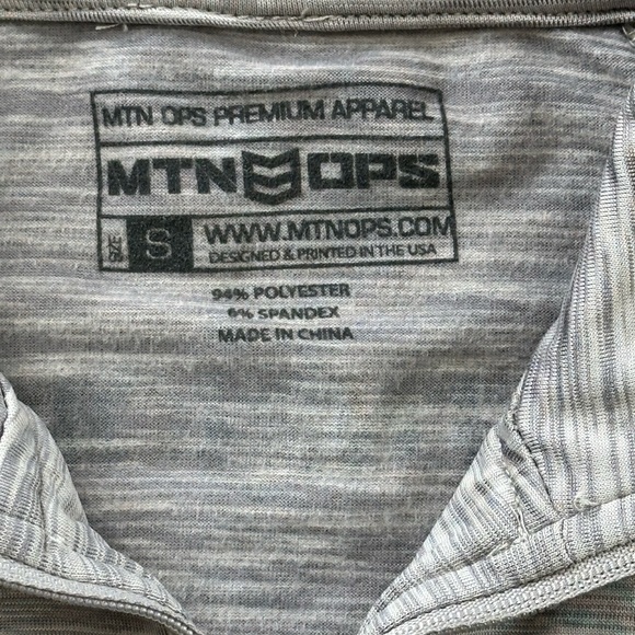 Mtn Ops Women’s Tech Quarter Zip - Picture 2 of 3